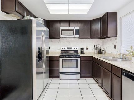 7570 Burgoyne Ln, Sacramento, CA 95823 Photo