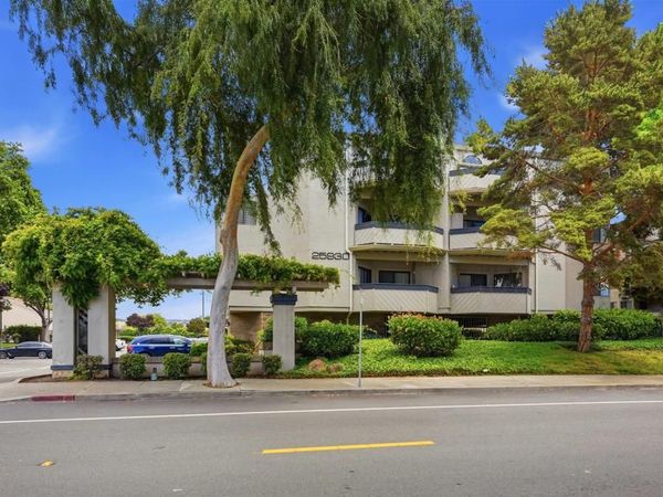 25930 Kay Ave, Unit 302, Hayward, CA 94545