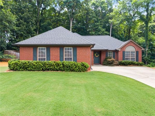 2035 Huntington Hill Trace, Buford, GA 30519
