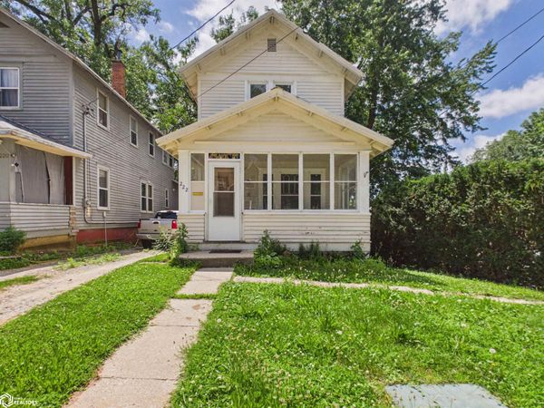 222 W Maple Avenue, Ottumwa, IA 52501