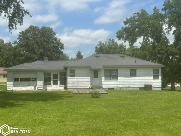 1816 Greenwood Drive, Ottumwa, IA 52501