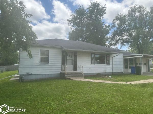 1816 Greenwood Drive, Ottumwa, IA 52501
