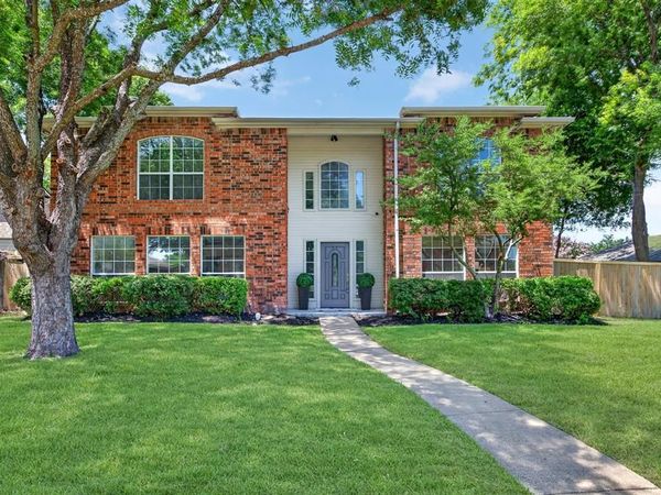 825 Foxwood Lane, Wylie, TX 75098