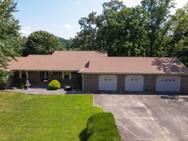 839 Summit Point, Cadiz, KY 42211