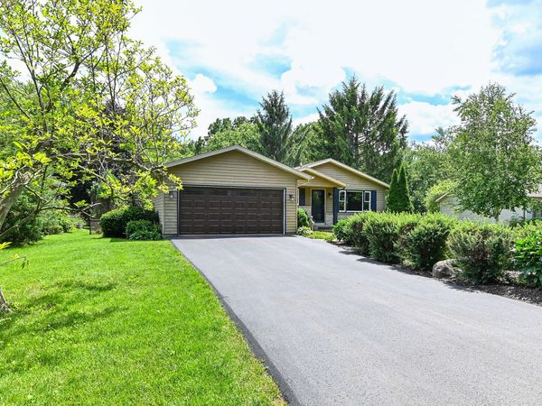 31331 Lake St, Burlington, WI 53105