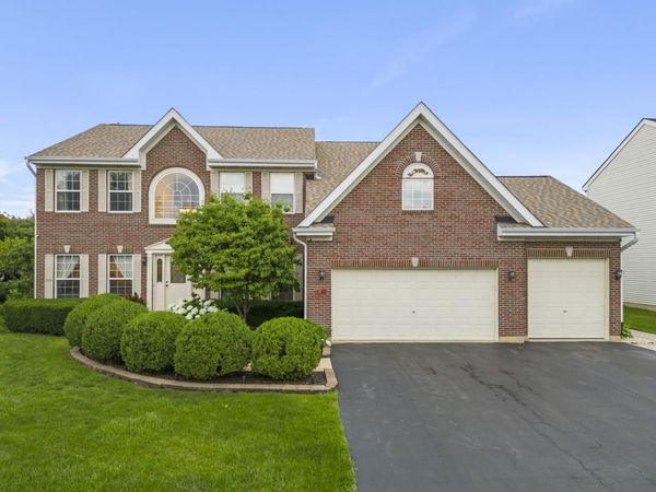 450 Raintree Drive , Oswego, IL 60543