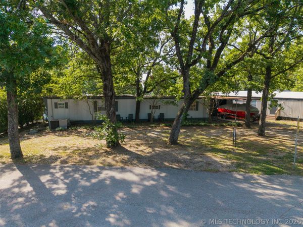 9058 Rosewood Circle E, Kingston, OK 73439
