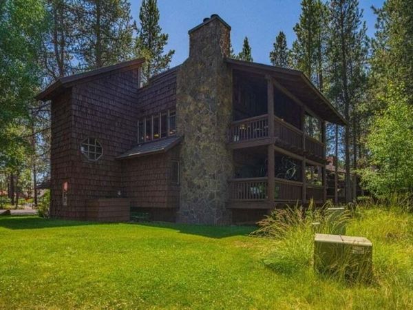 57089 Wild Lily Lane, Unit 16, Sunriver, OR 97707