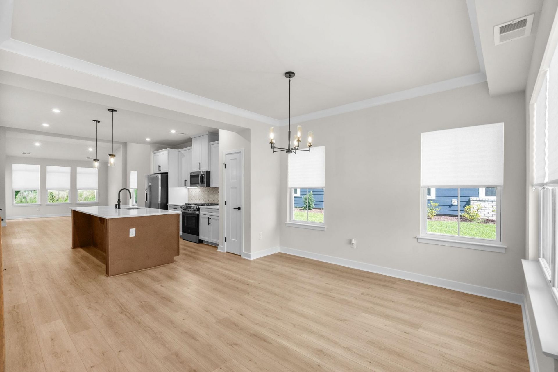 2605 Elowen Ln. Photo 5