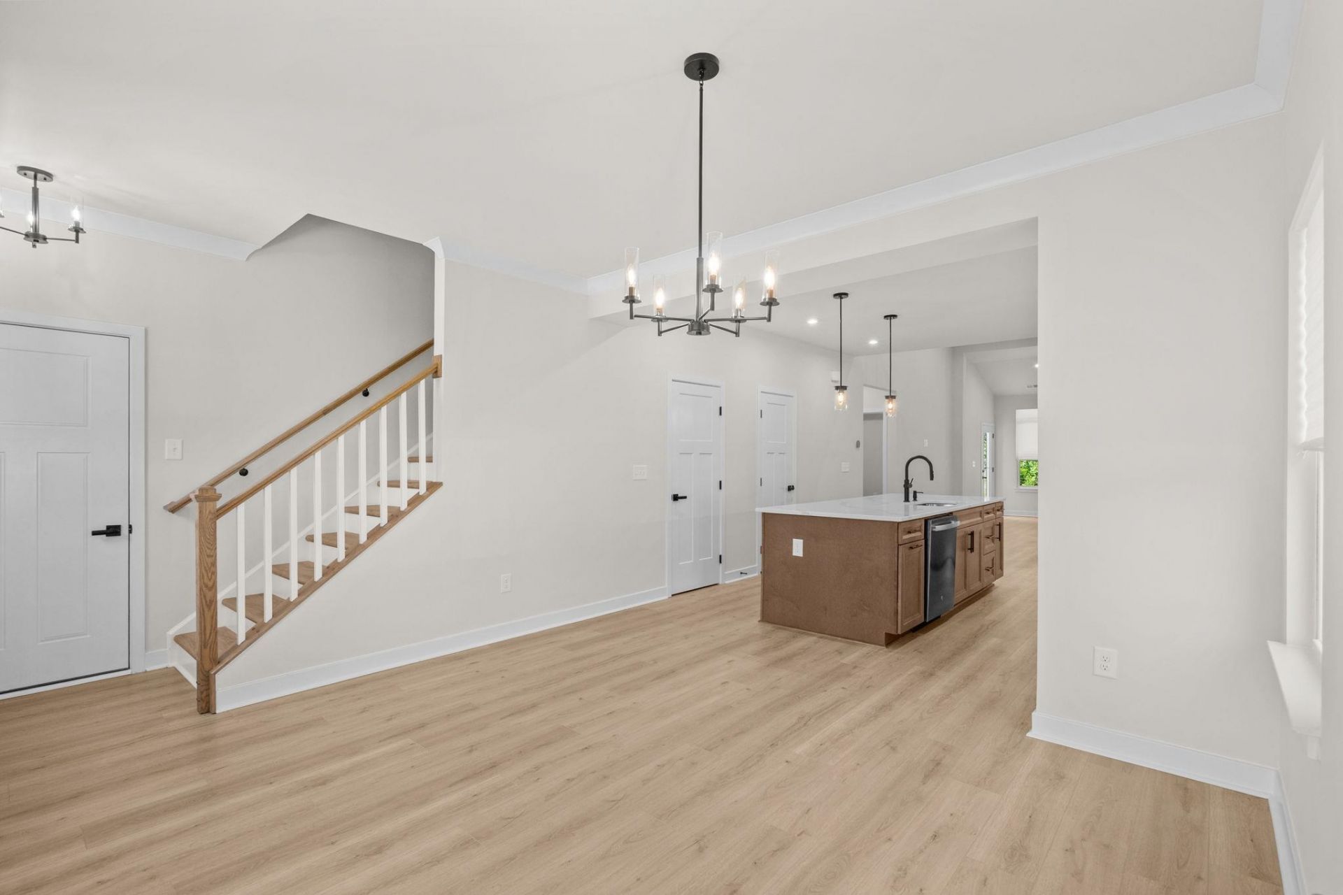2605 Elowen Ln. Photo 7