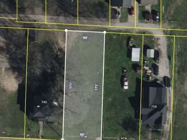 747 E Chester Street , Jackson, TN 38301