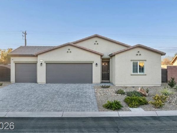 1700 S Outlaw Street, Pahrump, NV 89060