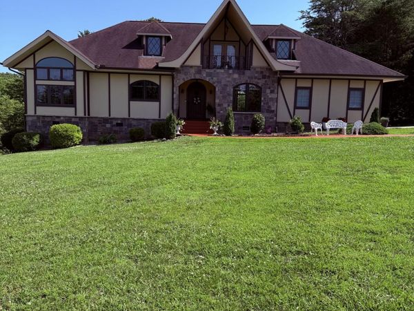 135 Bluffton Rd, Friendsville, TN 37737