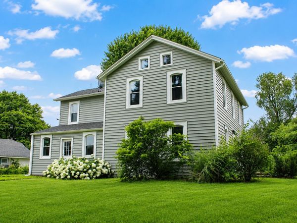 4149 School Road, Chadwick, IL 61014