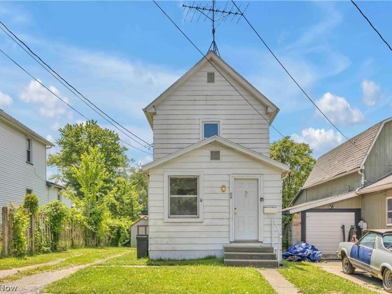 315 Plymouth Avenue, Girard, OH 44420 Photo 1