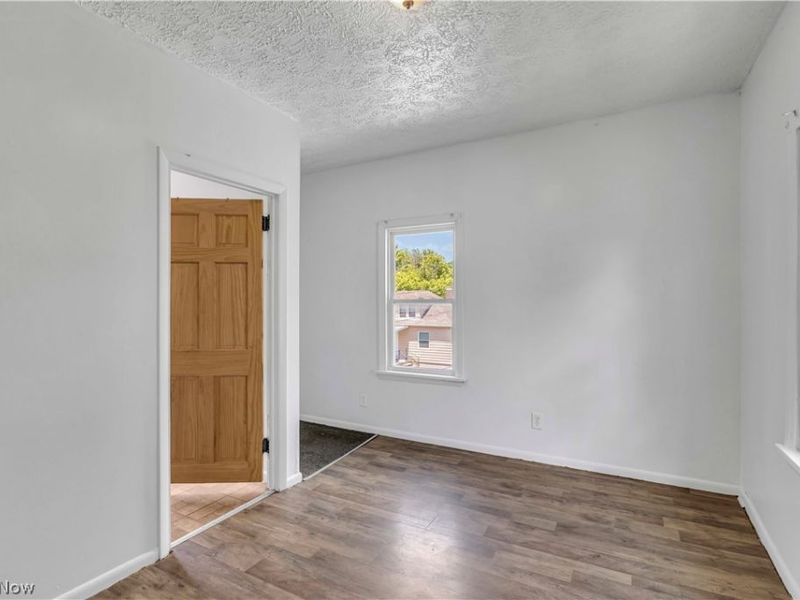 315 Plymouth Avenue, Girard, OH 44420 Photo 13