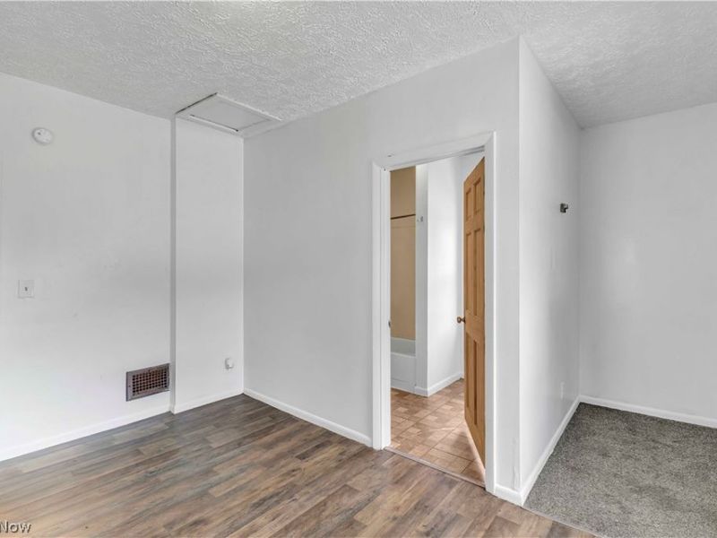 315 Plymouth Avenue, Girard, OH 44420 Photo 14