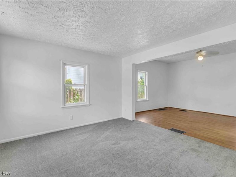 315 Plymouth Avenue, Girard, OH 44420 Photo 2