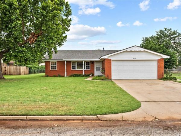 815 N 2nd Street, Okeene, OK 73763