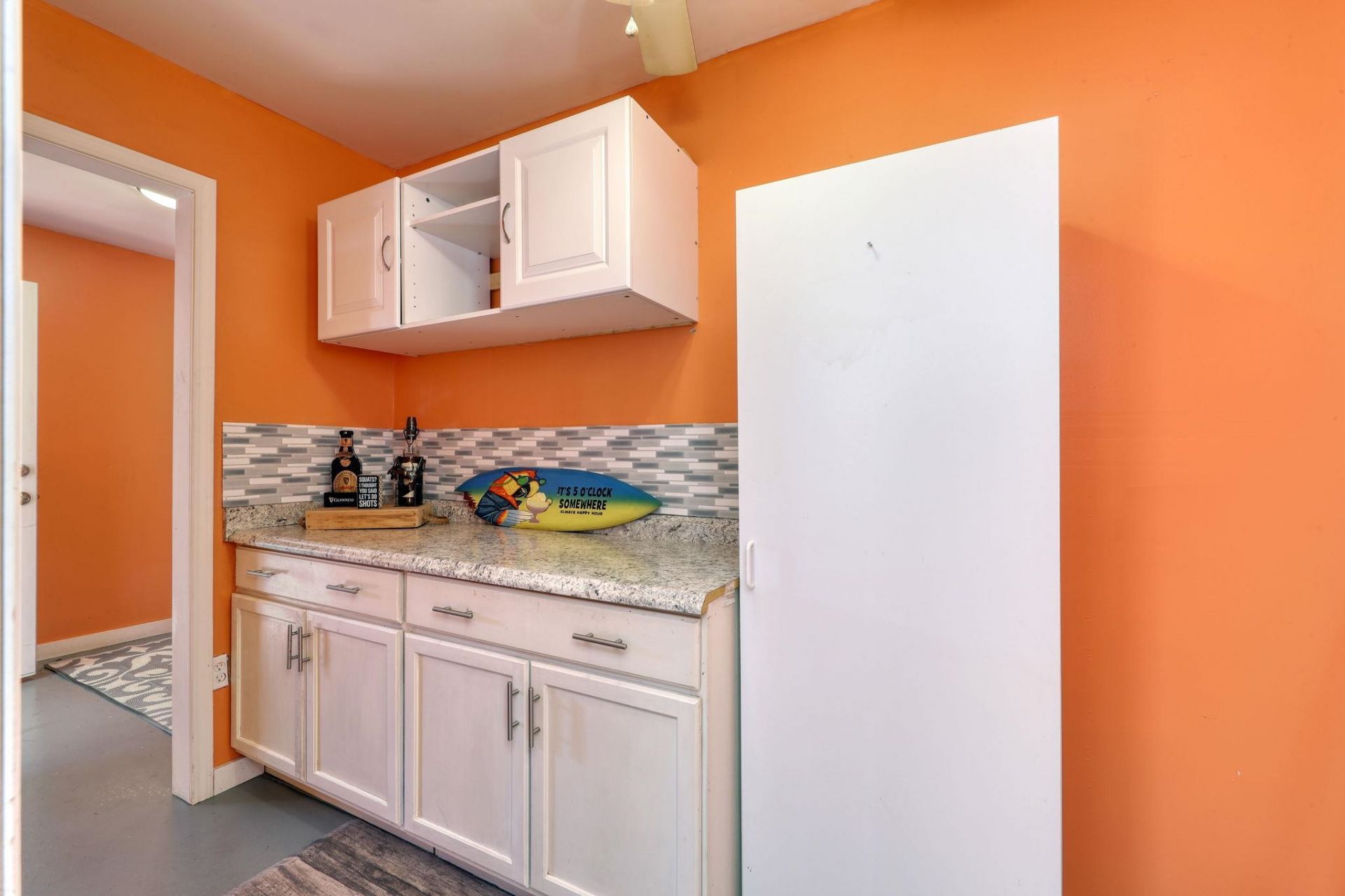 502 Castellar Ln. Photo 10