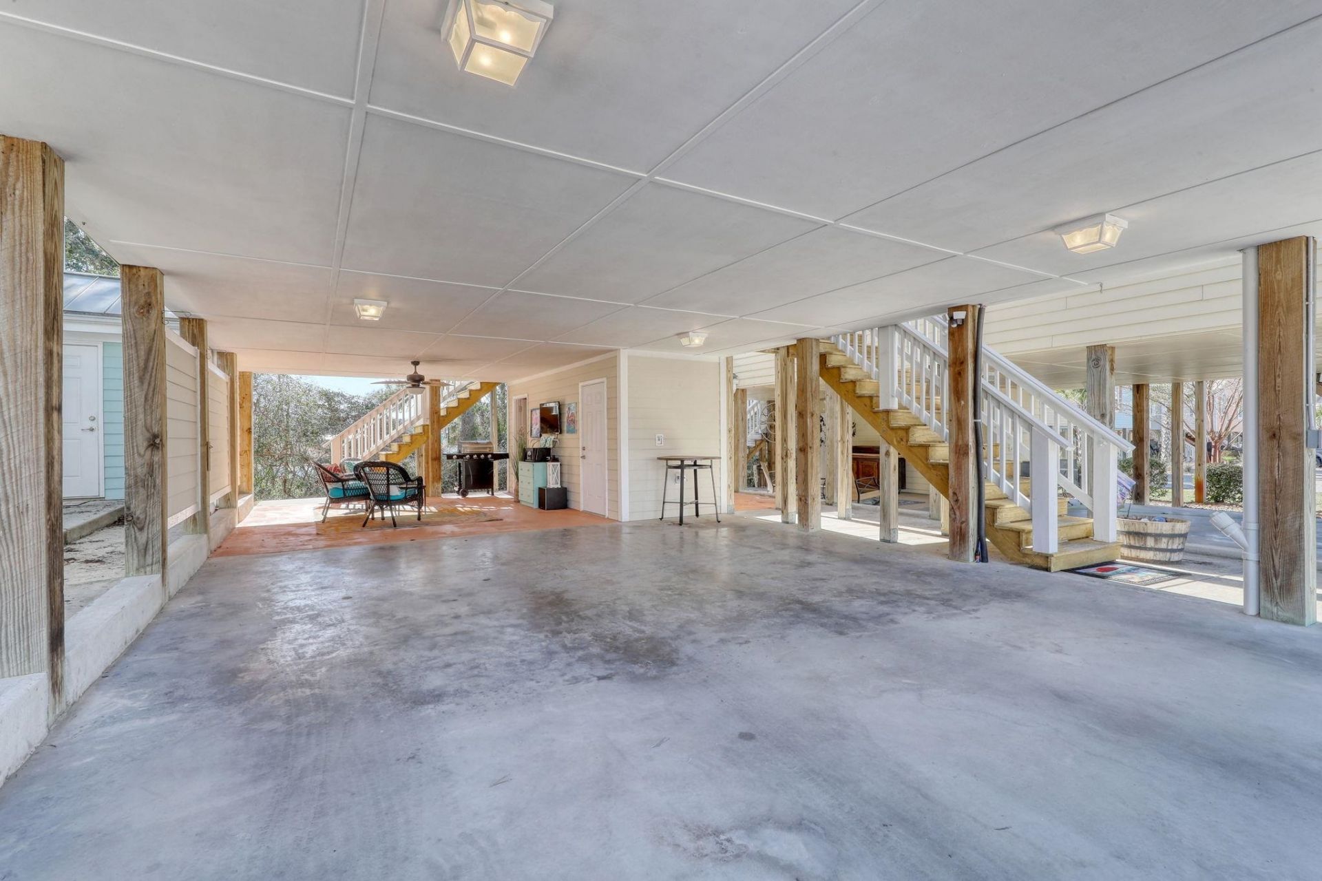 502 Castellar Ln. Photo 12