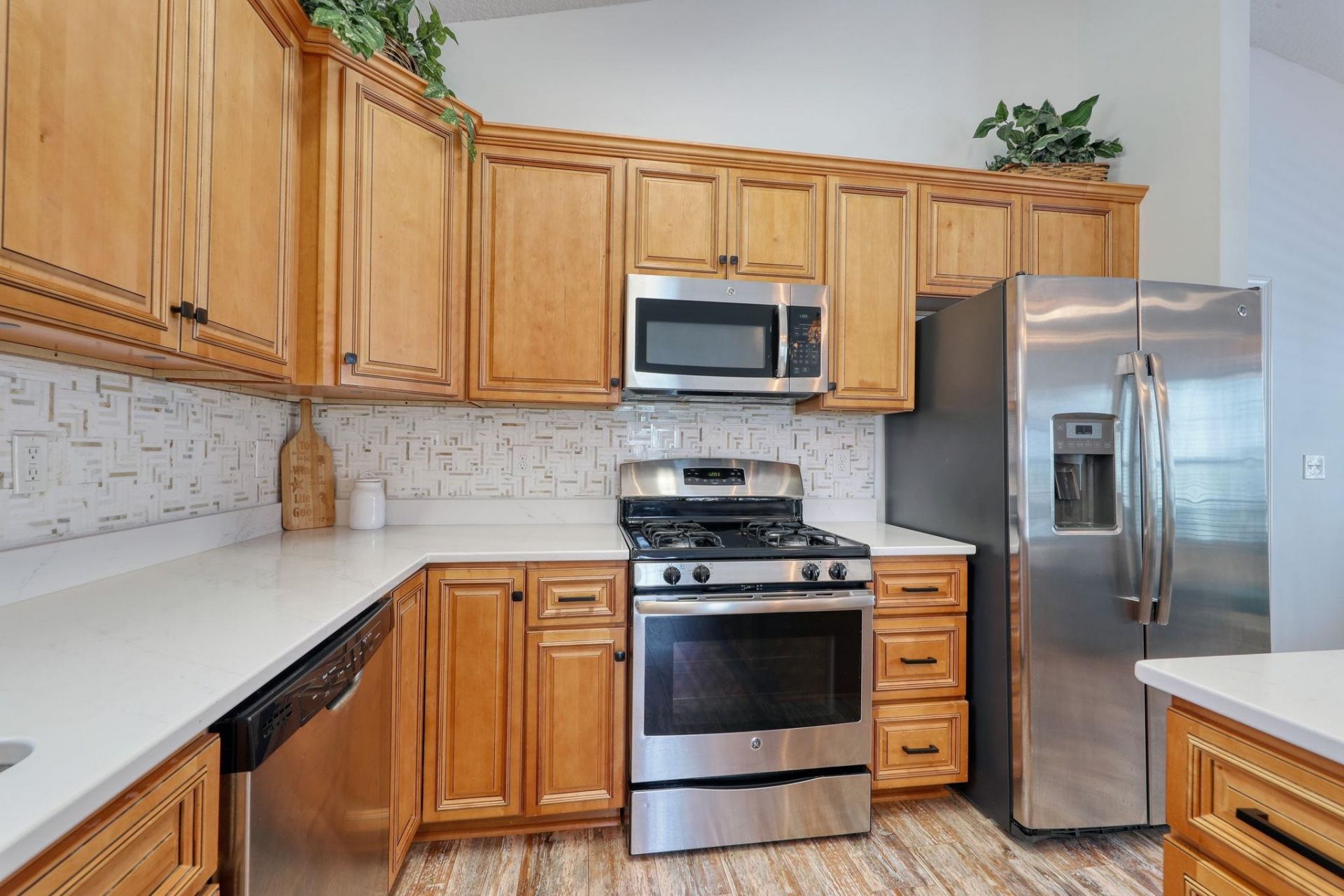 502 Castellar Ln. Photo 14