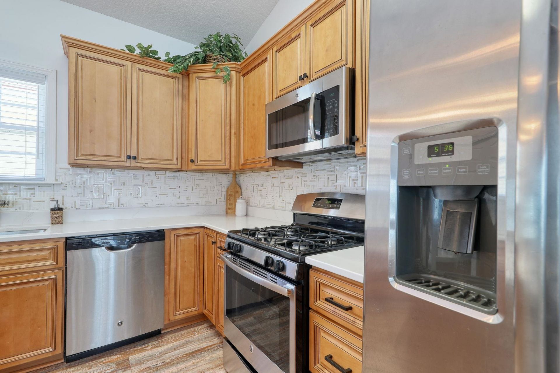 502 Castellar Ln. Photo 16