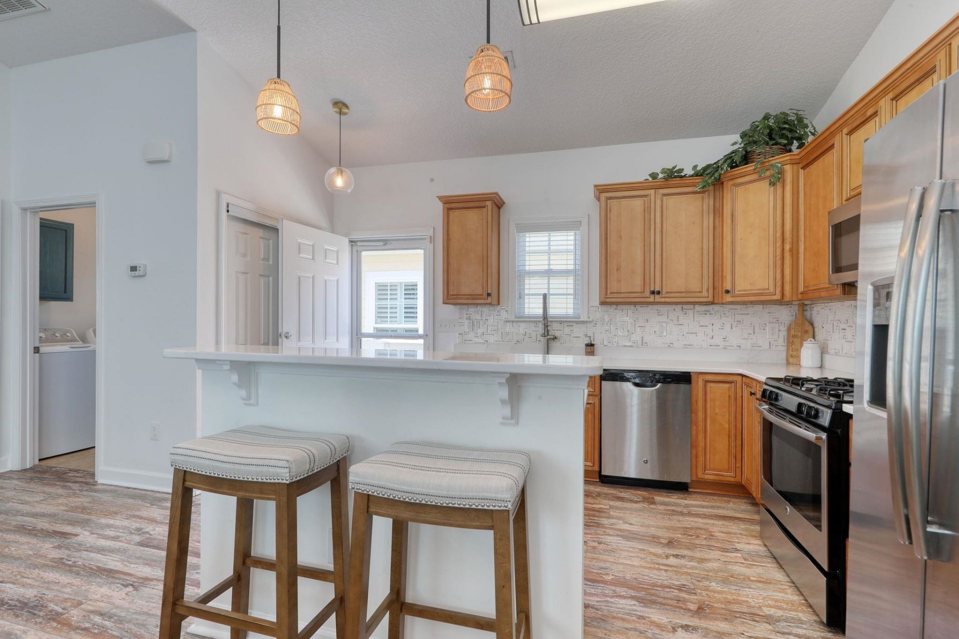 502 Castellar Ln. Photo 21