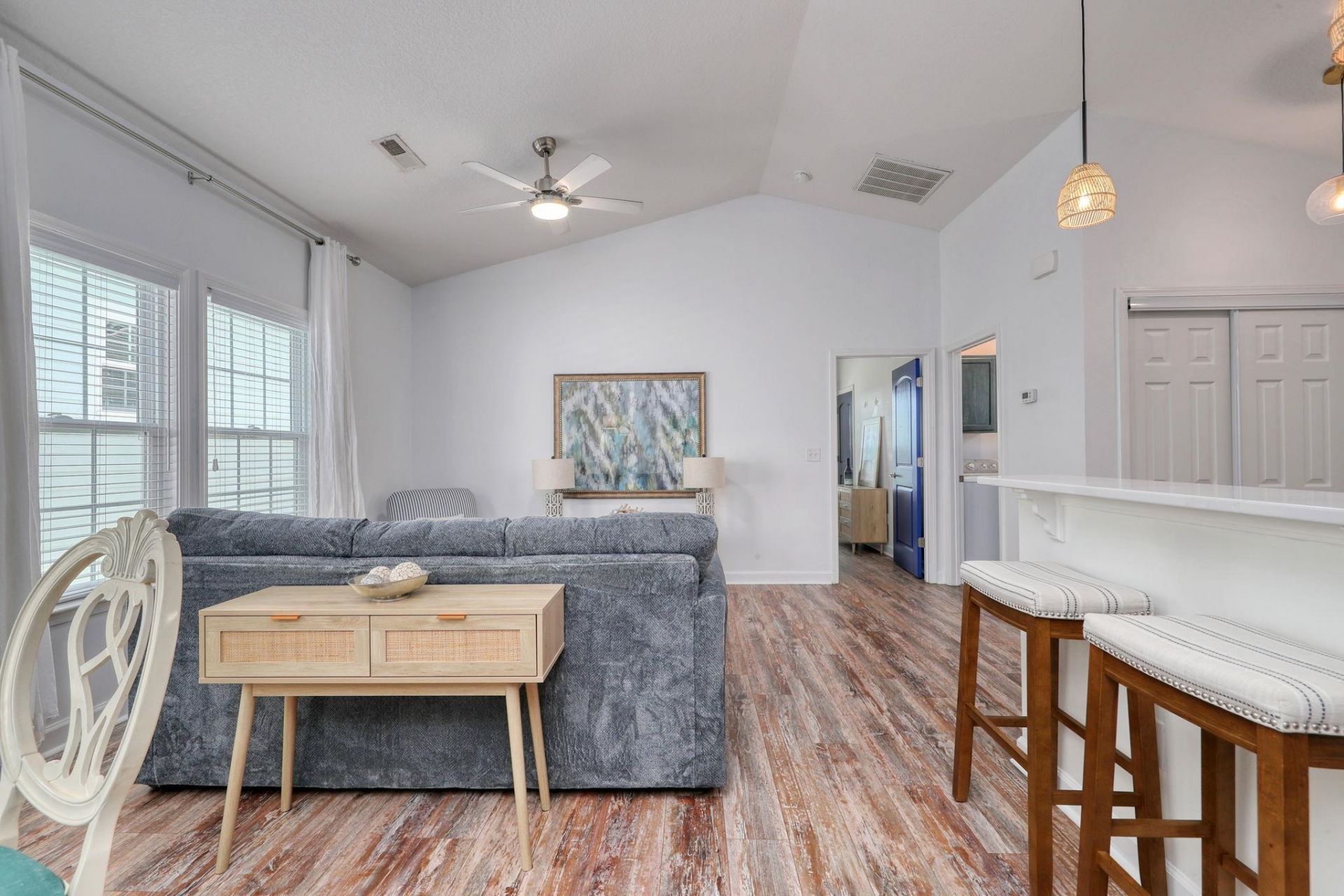 502 Castellar Ln. Photo 25