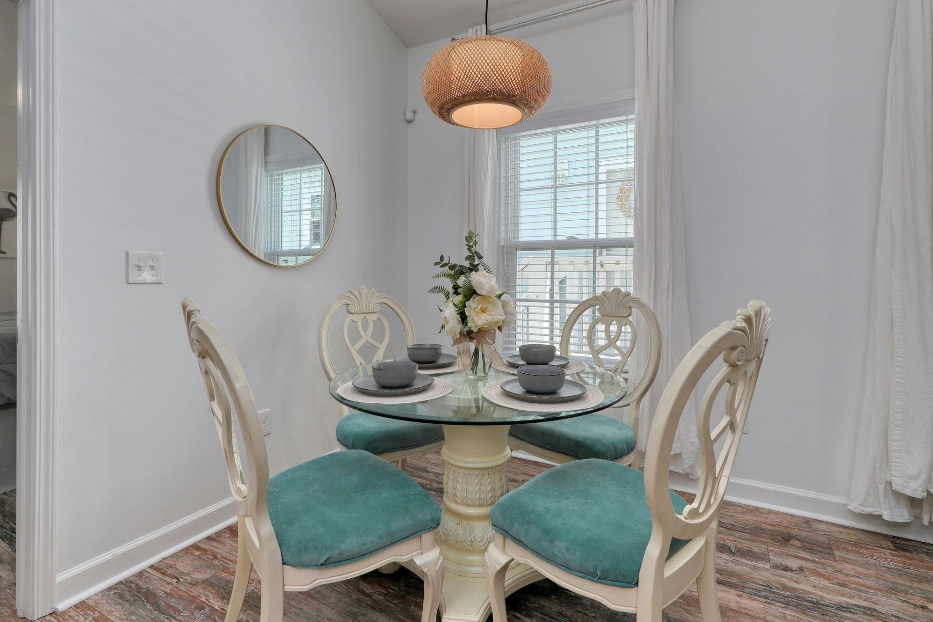 502 Castellar Ln. Photo 30