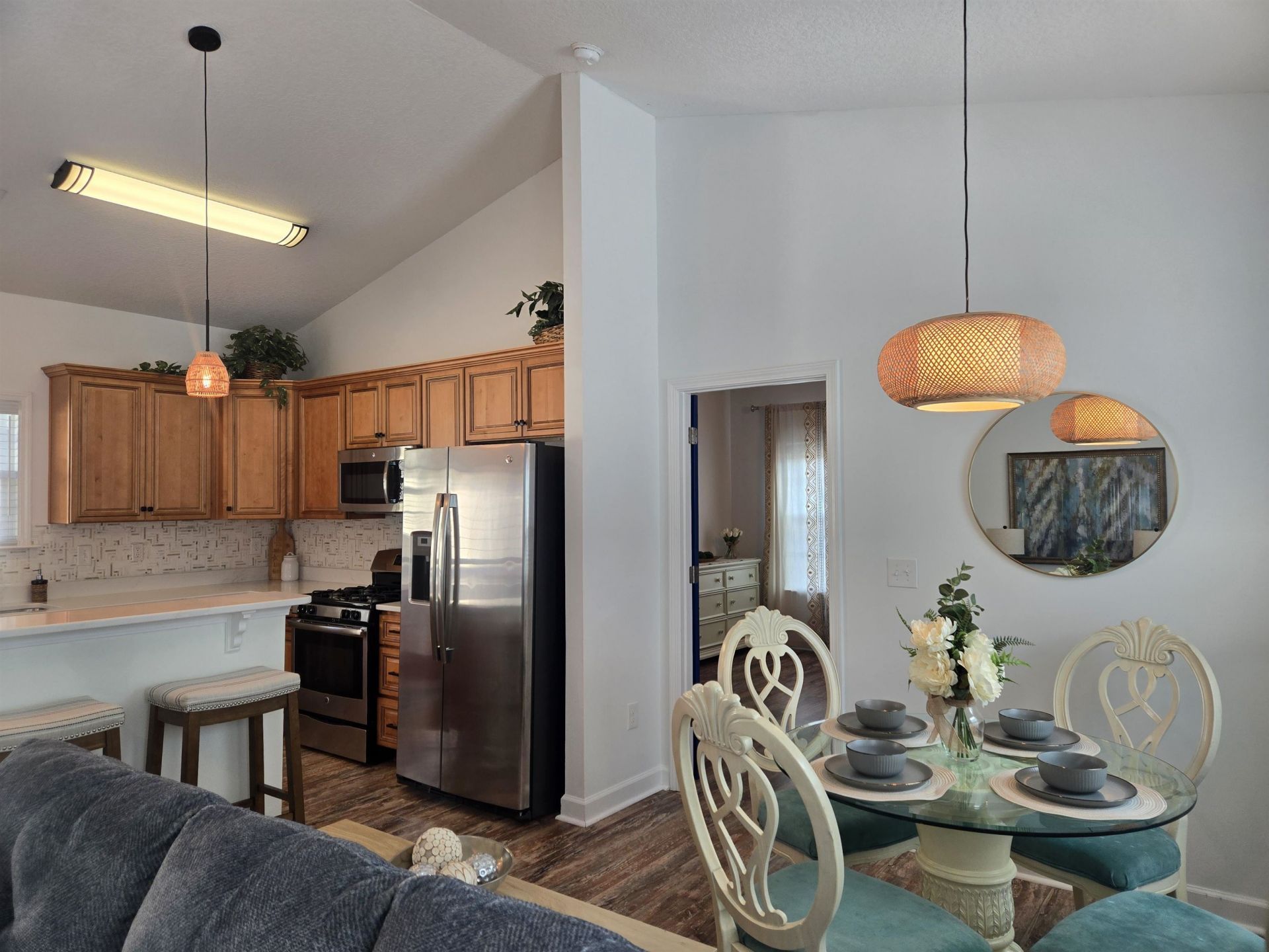 502 Castellar Ln. Photo 31