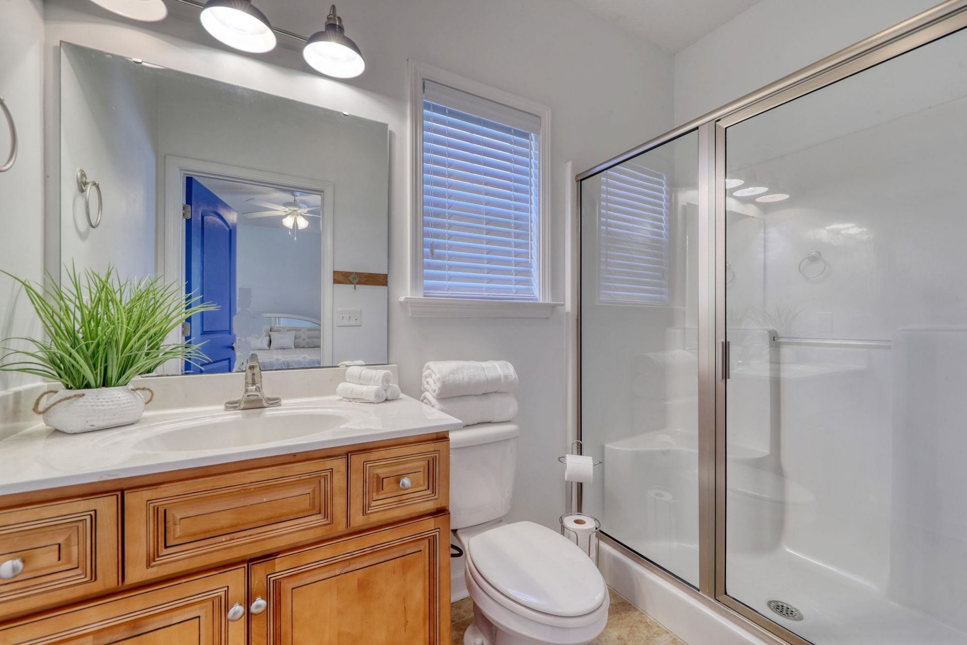 502 Castellar Ln. Photo 40