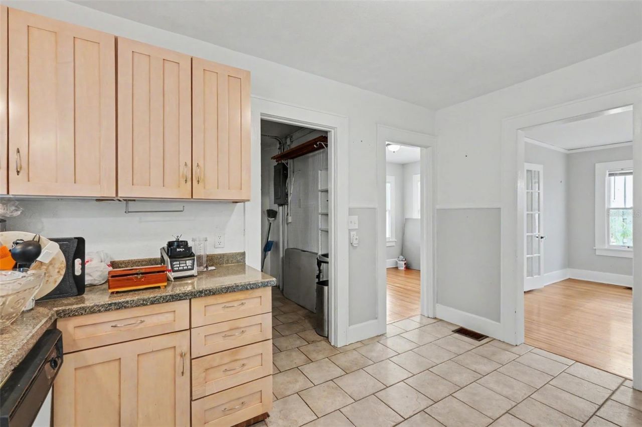 5441 1st Avenue N, Saint Petersburg, FL 33710 Photo