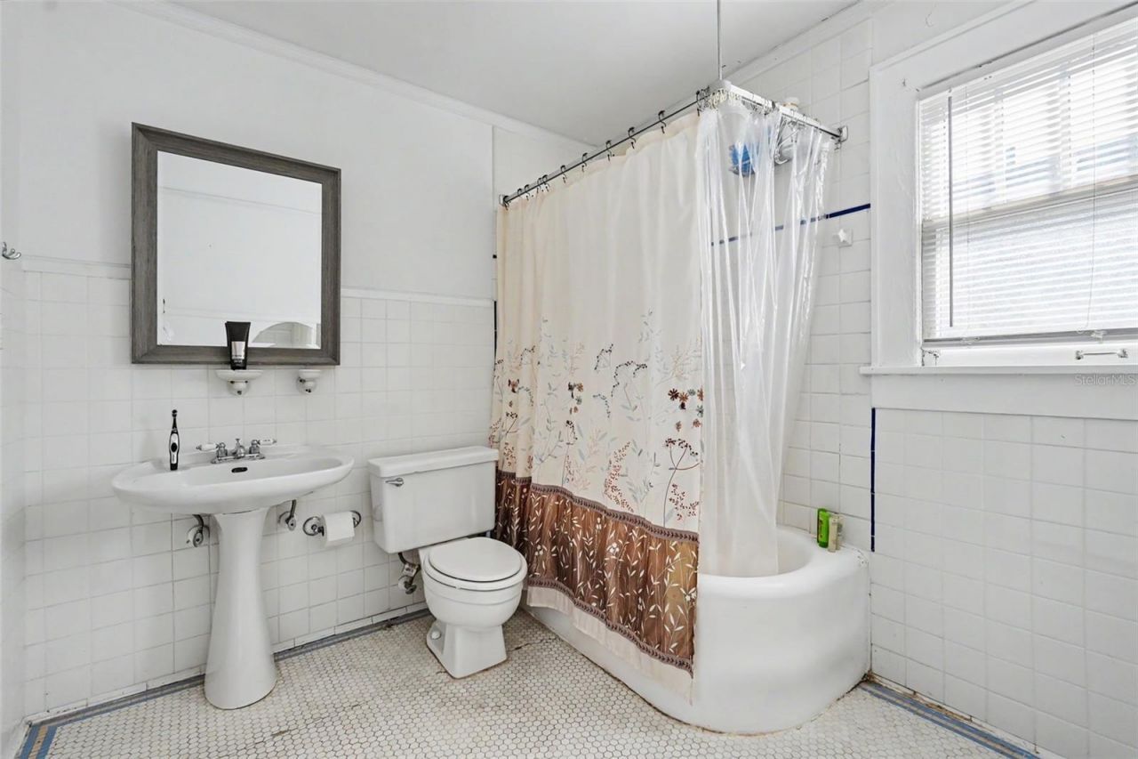 5441 1st Avenue N, Saint Petersburg, FL 33710 Photo