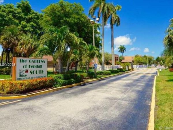 10845 SW 112th Ave, Unit 211, Miami, FL 33176