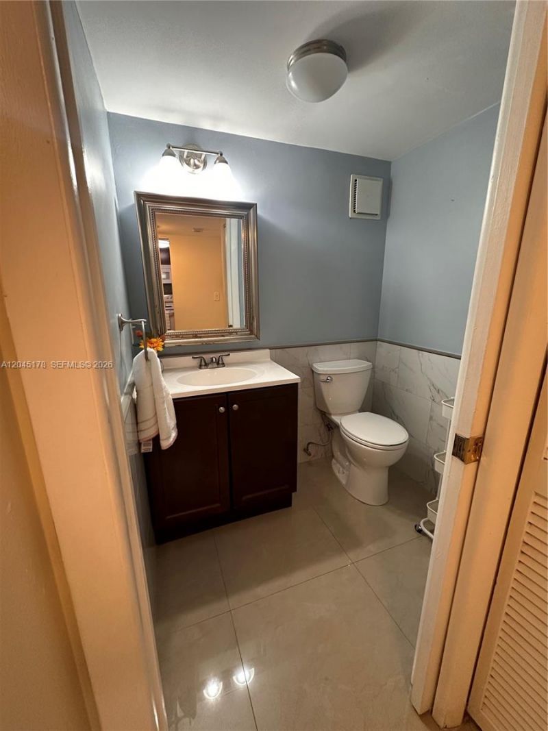 10845 SW 112th Ave , Unit 211, Miami, FL 33176 Photo