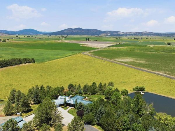 24624 Schaupp Road, Klamath Falls, OR 97603