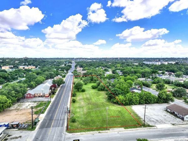 3079 MARTIN LUTHER KING DR, San Antonio, TX 78220