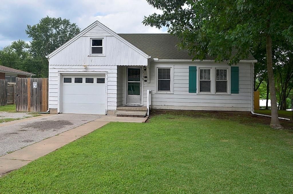 5108 NE 46th Street, Kansas City, MO 64117 Main Photo
