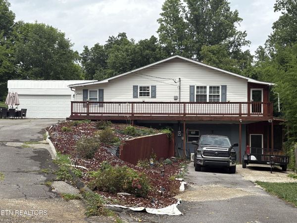 2045 Scenic Meadow Way, Powell, TN 37849