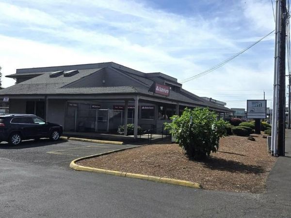 2100 Lancaster Dr, Salem, OR 97305