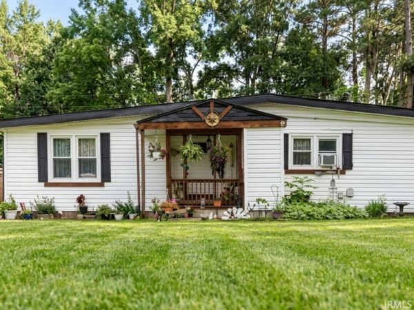 1166 Davis Street, Elkhart, IN 46516