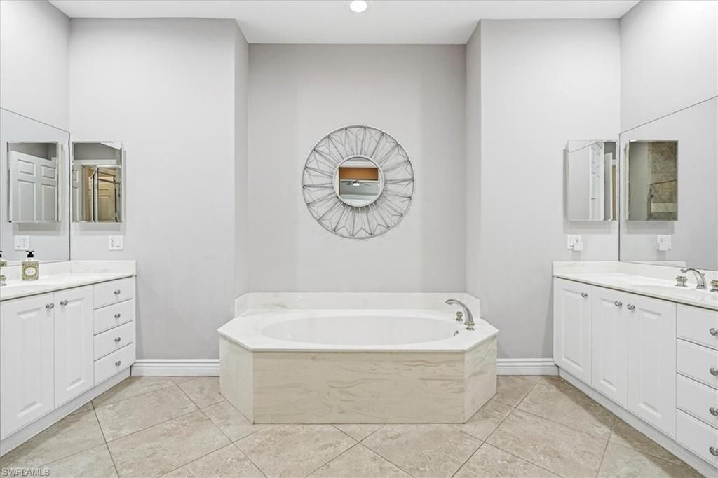 3695 Montreux Ln, Unit 202, Naples, FL 34114 Photo