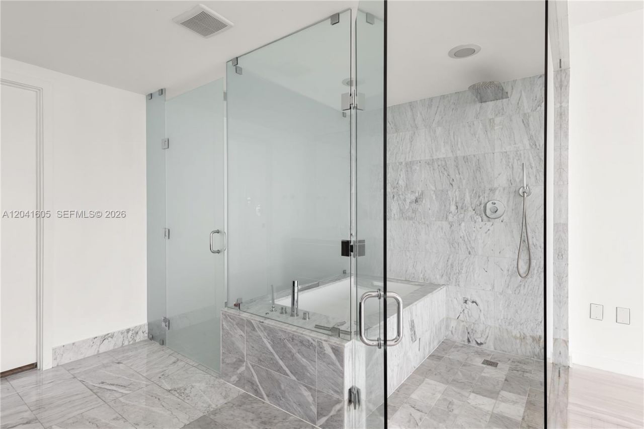 3131 NE 7th Ave , Unit 4102, Miami, FL 33137 Photo