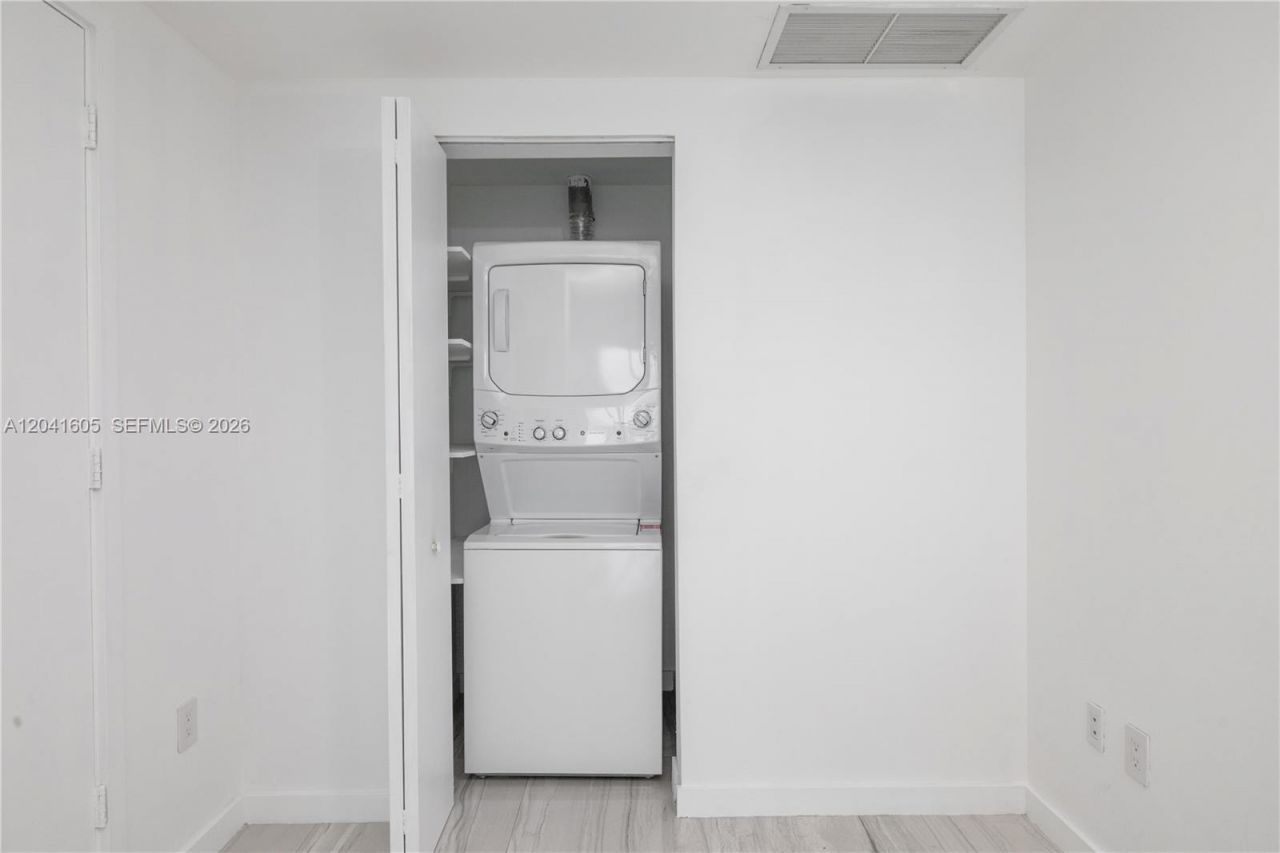 3131 NE 7th Ave , Unit 4102, Miami, FL 33137 Photo