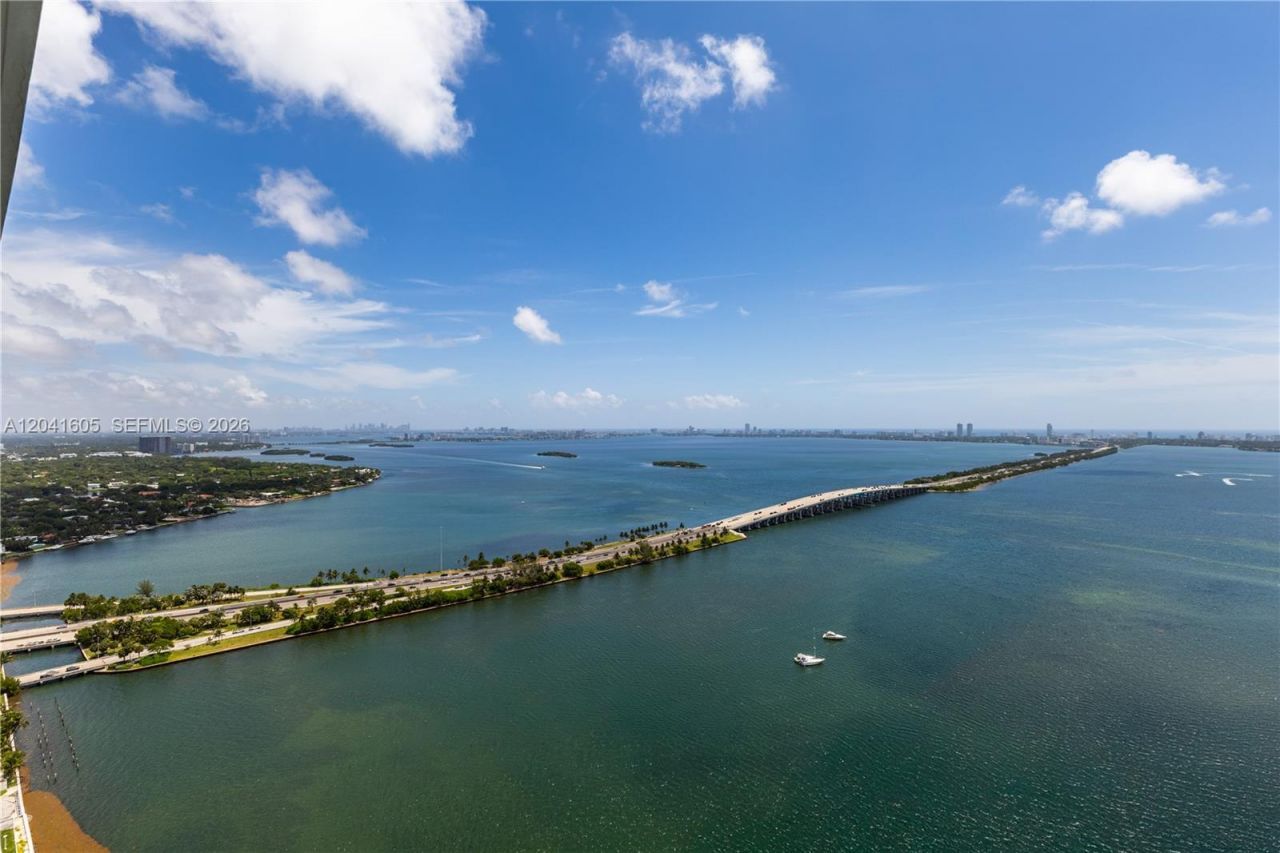 3131 NE 7th Ave , Unit 4102, Miami, FL 33137 Photo