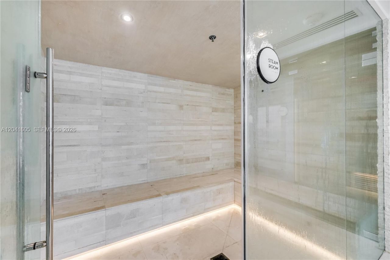 3131 NE 7th Ave , Unit 4102, Miami, FL 33137 Photo