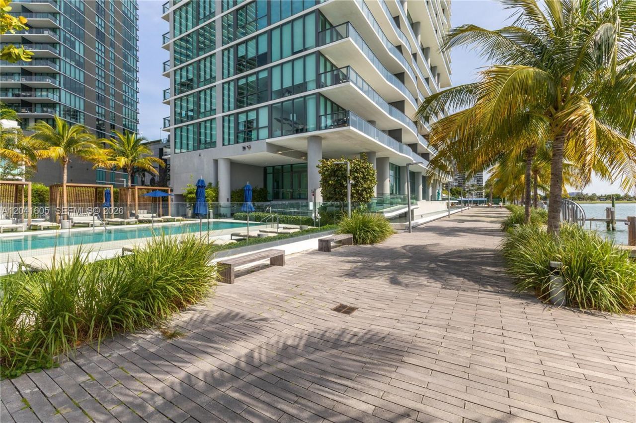 3131 NE 7th Ave , Unit 4102, Miami, FL 33137 Photo