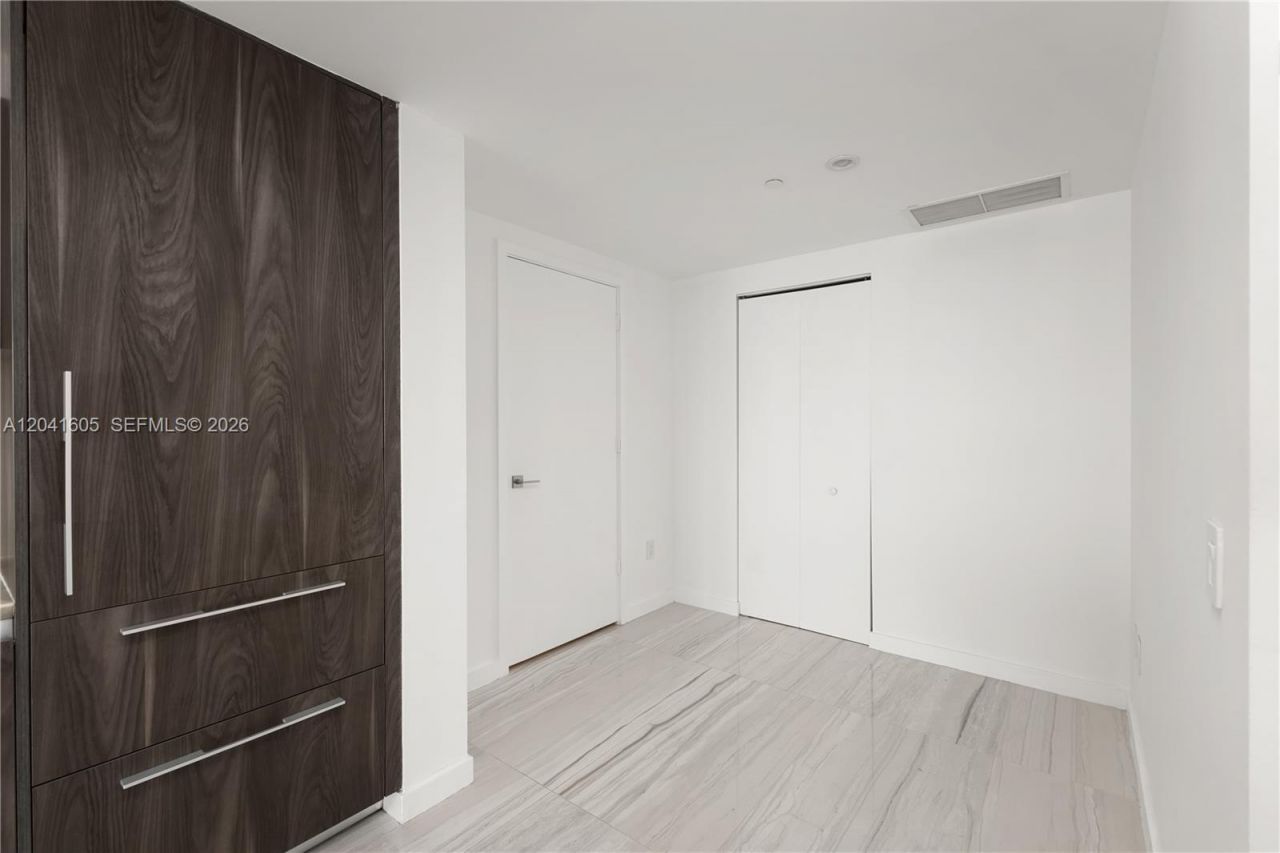 3131 NE 7th Ave , Unit 4102, Miami, FL 33137 Photo