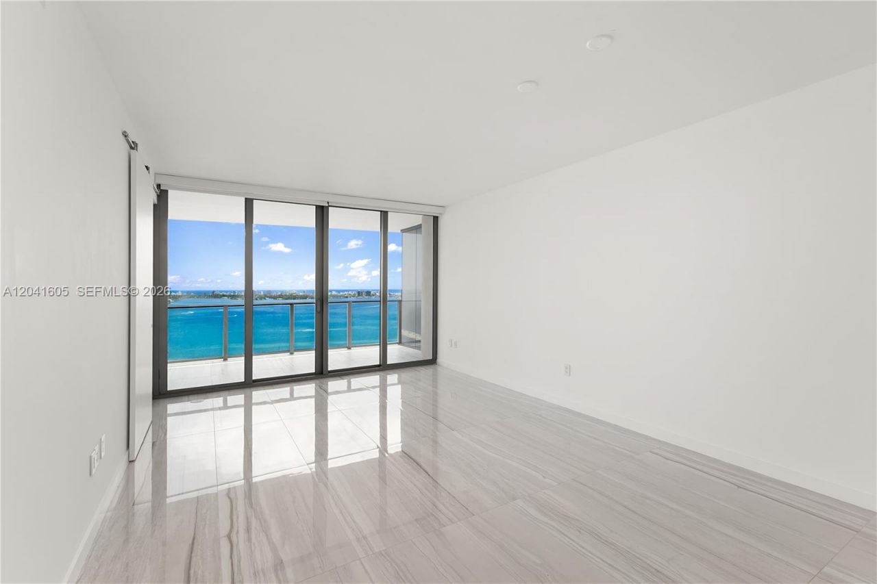 3131 NE 7th Ave , Unit 4102, Miami, FL 33137 Photo